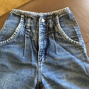 Vintage Wrangler jeans. Size 3.